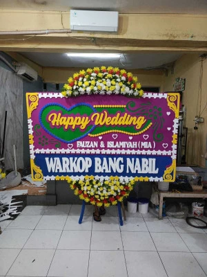 Papan Bunga di Tapos